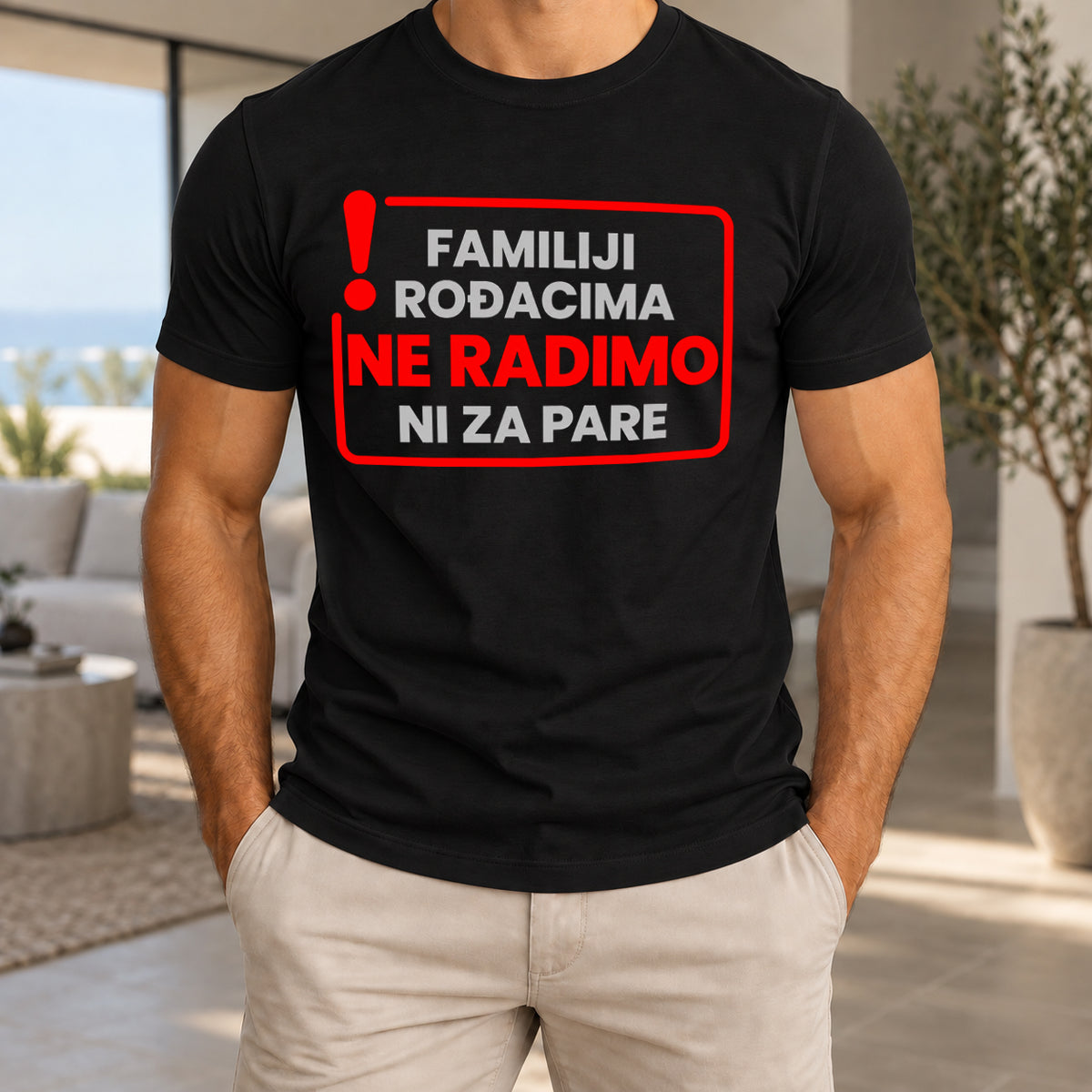 Crna muška majica sa natpisom Familiji rođacima ne radimo ni za pare
