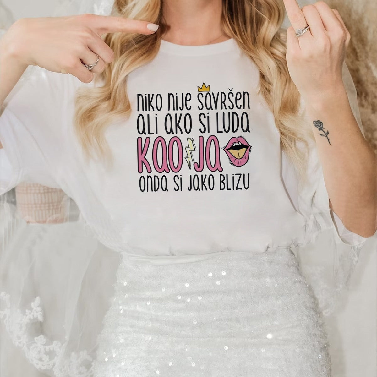 Ženska majica „Niko nije savršen, ali ako si luda kao ja“