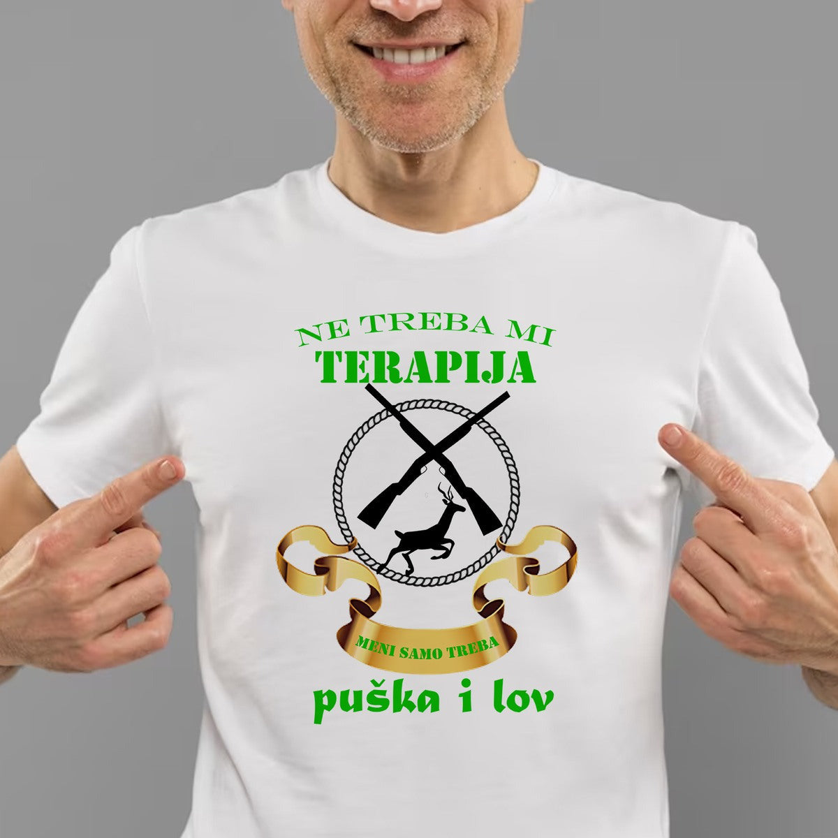Muška majica za lovca „Ne treba mi terapija, puška i lov“