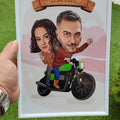 Par na motoru – personalizovana ljubavna karikatura